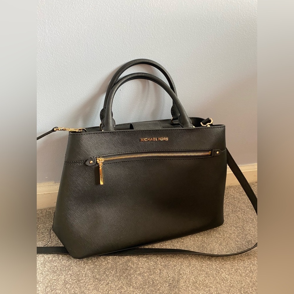 Michael kors black purse